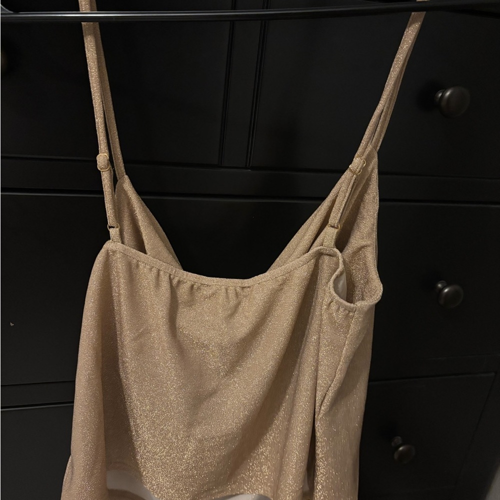 NWT Sage + Fig BUNDLE! Set of 3 Glitter Cowl-Neck Camisole Tops Red/Gold/Silver - Picture 10 of 15
